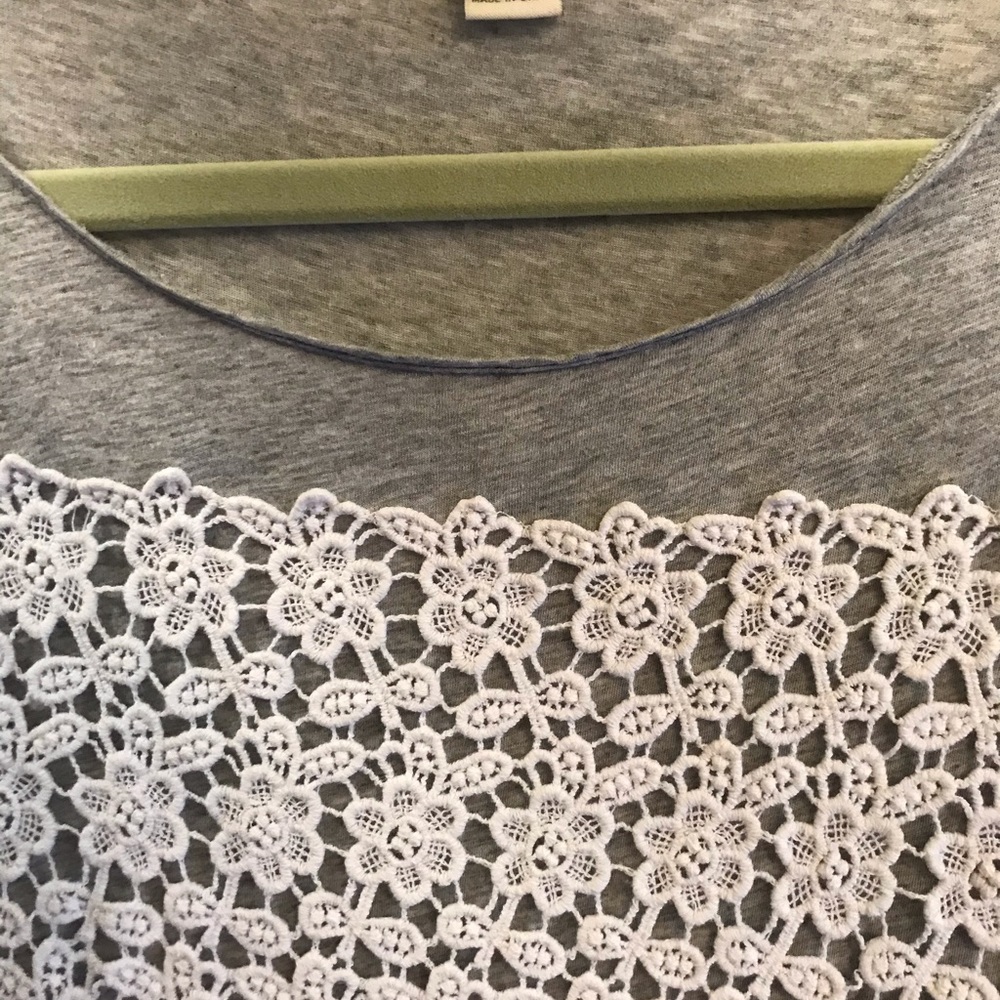 J Crew grey TEE lace front S Adorable! - Picture 3 of 4
